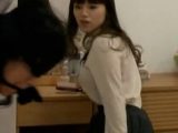 お母さんを拉致して娘を強●！二人組のレ○プ魔が押し入りお母さんの前で娘を輪●レ○プ！