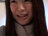 街行く綺麗な若奥様をホテルに誘いアンケート調査！不倫や旦那との性生活を赤裸々告白！欲求不満のカラダはダメといいつつ舌を絡めて感じはじめ…
